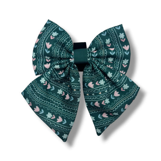 Evergreen Bloom Sailor Bow